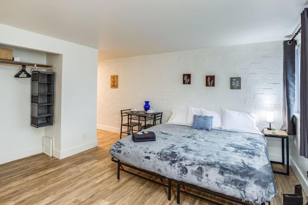 רוצ'סטר Studio W/ King Bed Near Dwtn מראה חיצוני תמונה